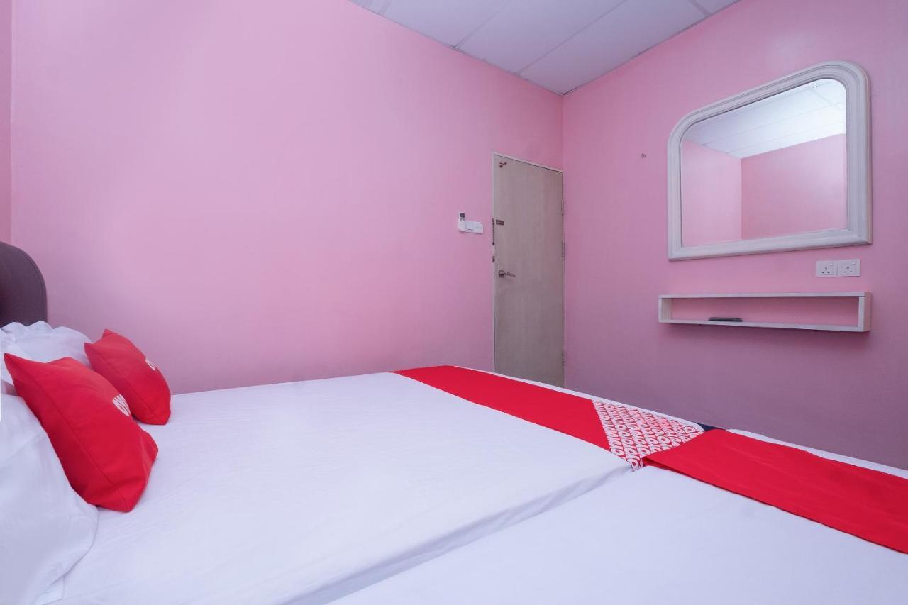 Oyo 89984 Noris Wang Homestay Lumut Zewnętrze zdjęcie