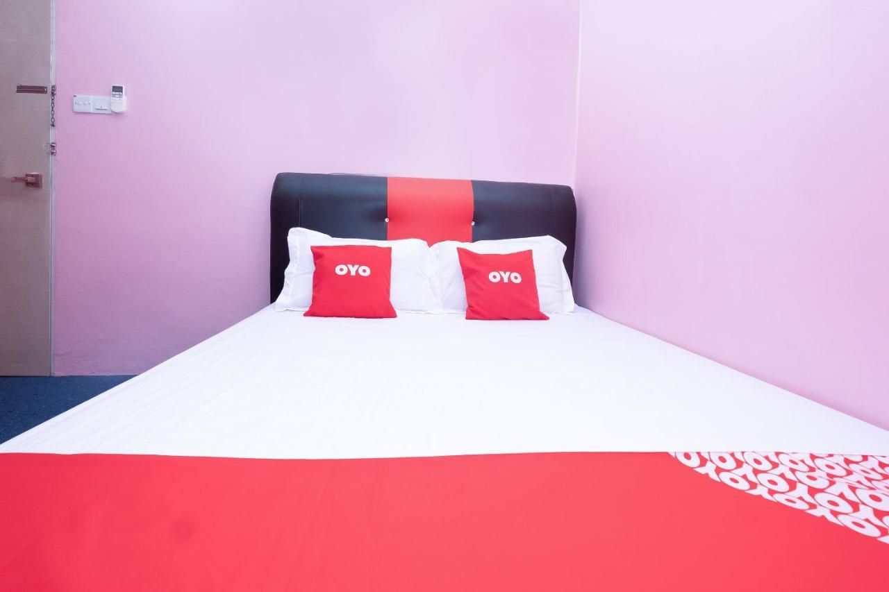 Oyo 89984 Noris Wang Homestay Lumut Zewnętrze zdjęcie