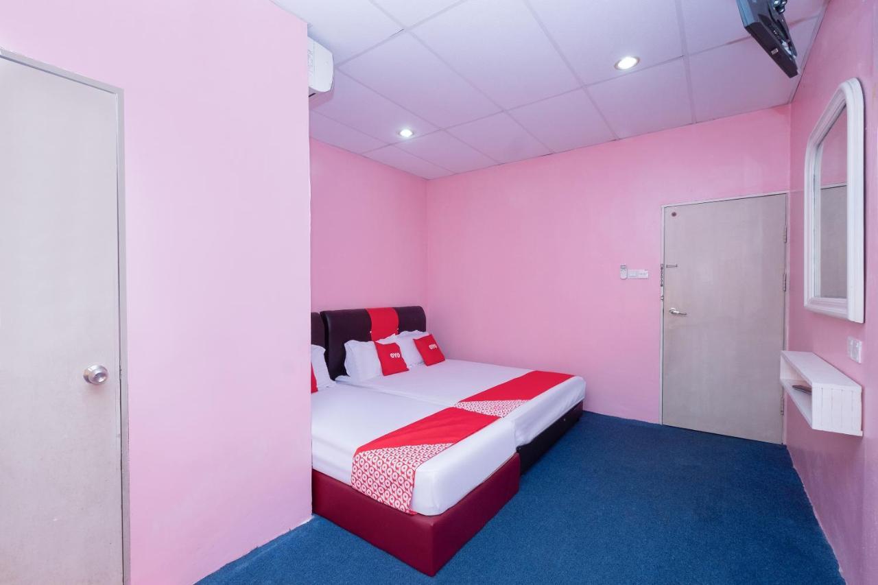 Oyo 89984 Noris Wang Homestay Lumut Zewnętrze zdjęcie