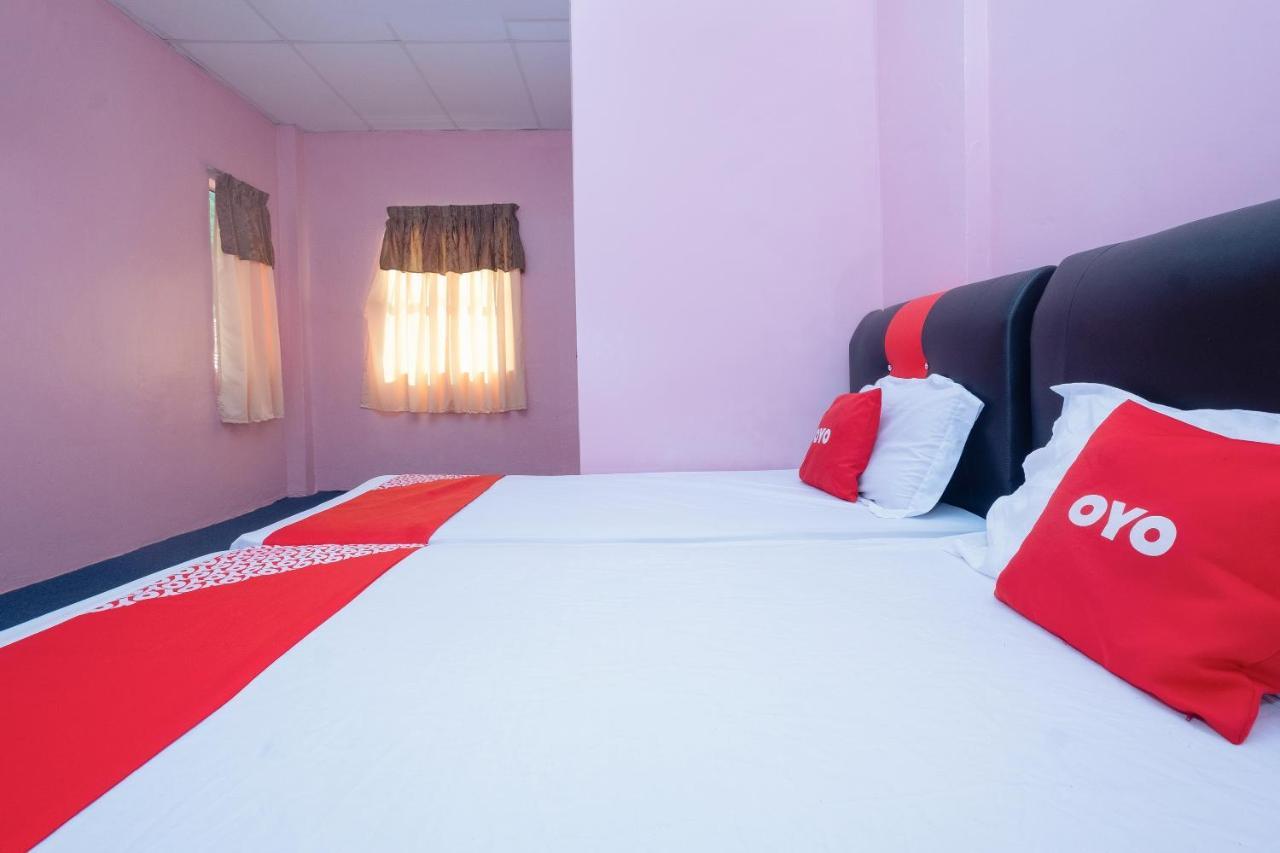 Oyo 89984 Noris Wang Homestay Lumut Zewnętrze zdjęcie